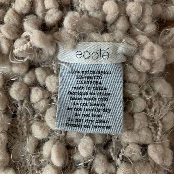 Ecote Urban Outfitters Infinity Scarf - Picture 5 of 5